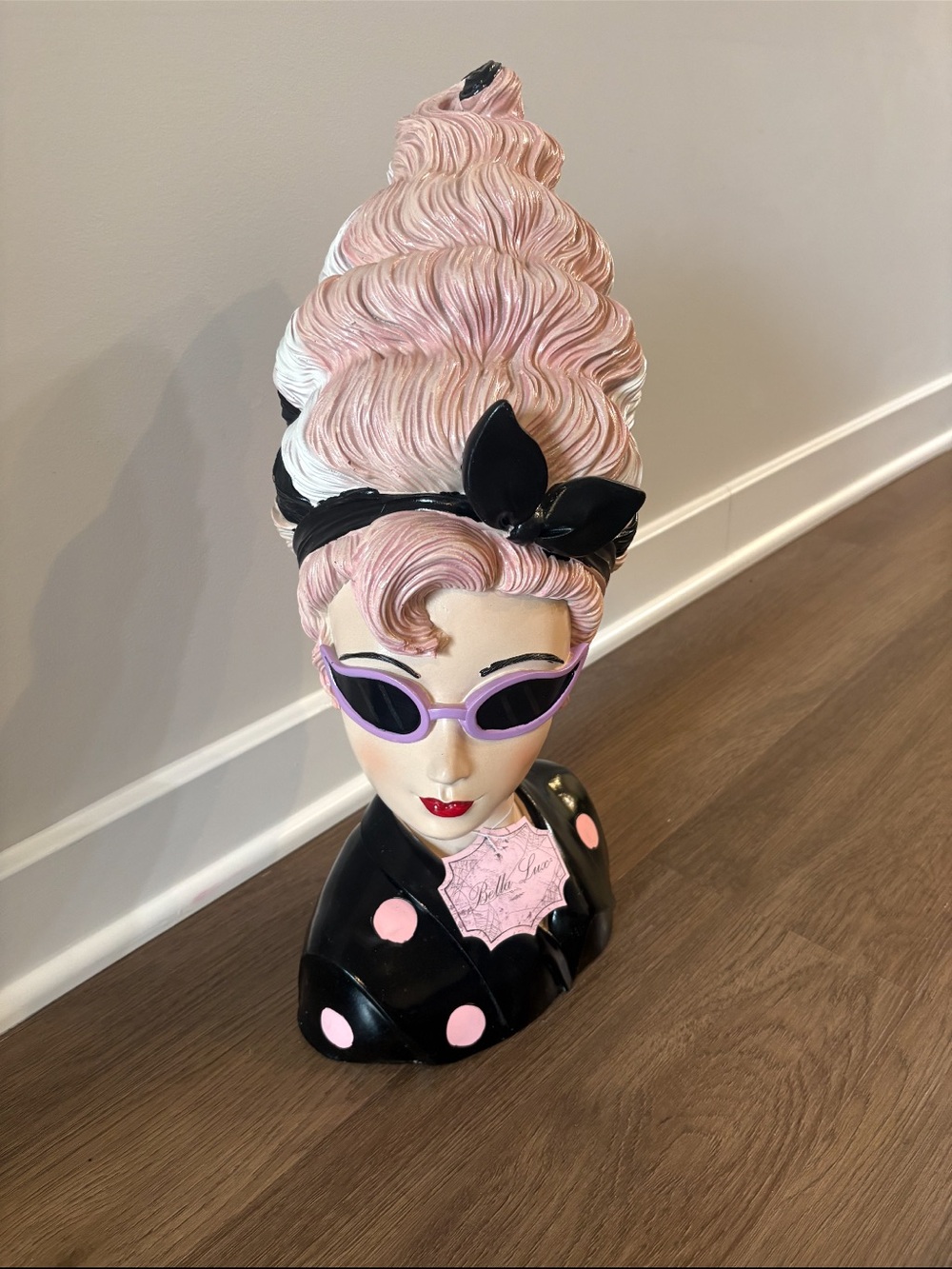 Bella Lux Bride of
Frankenstein Bust Retro
Inspired Halloween Decor New
21" Tall